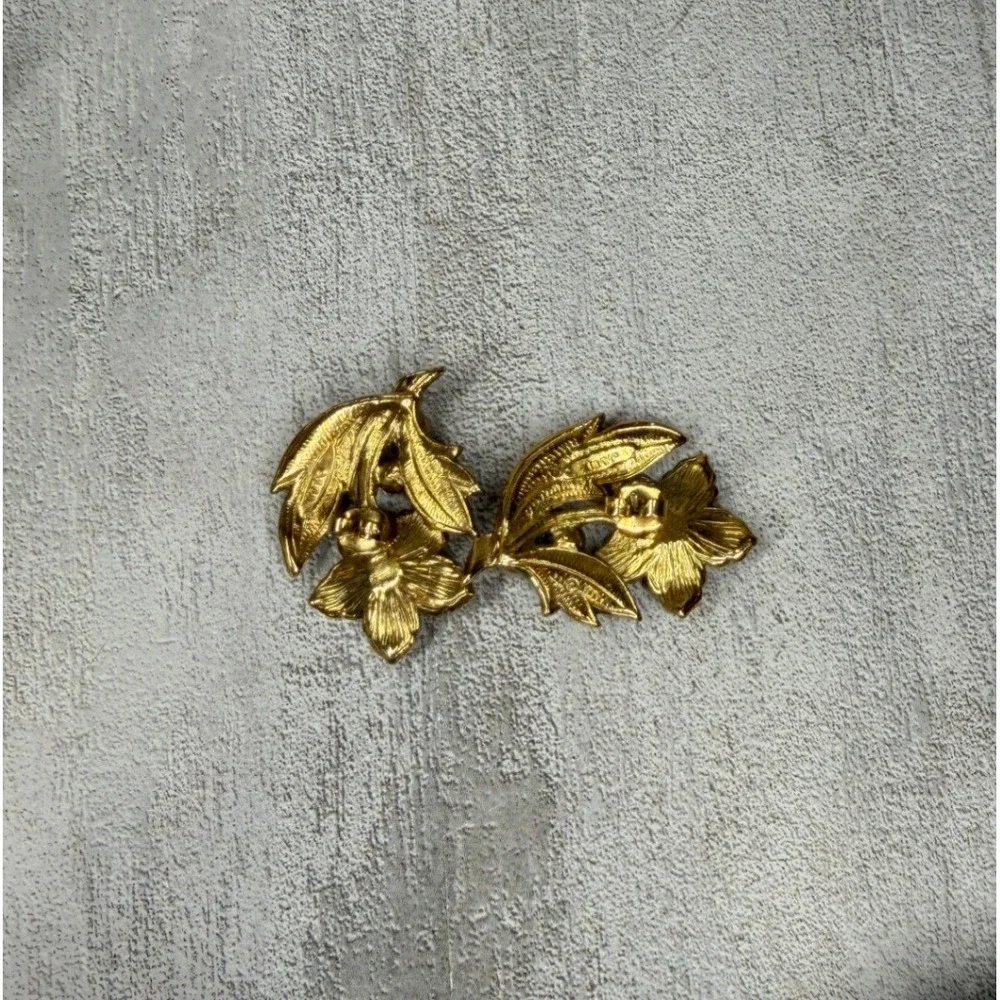 Vintage AVON Floral Brooch Earrings Set Gold Silver Tone Red Rhinestone Enamel